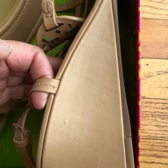Tory Burch Miller 60MM Wedge - Beige T-Strap Leather Sandals with Logo Medallion - Picture 11 of 11